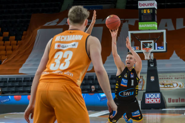 带领球队取 带领球队取