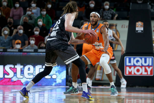 运动员对世 运动员对世